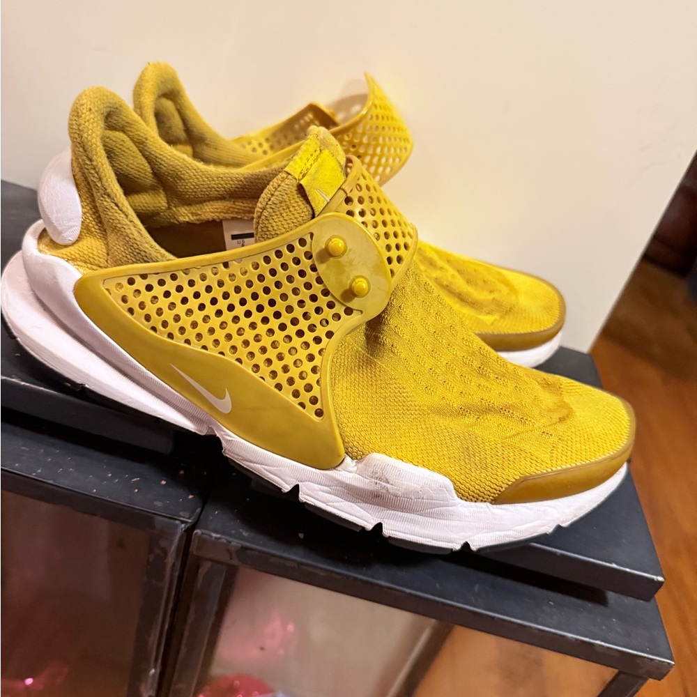 Nike Kids Yellow Slip-On Sneakers